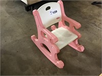 LITTLE TIKES CHAIR (some damage)