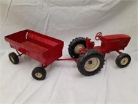 Ertl Red tractor & wagon