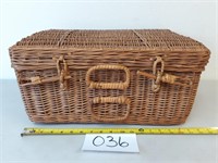 Vintage Wicker Basket (No Ship)