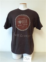 Old Chicago Twist & Shout T-Shirt - Size Adult XL