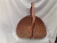 Large Basket 22 inches wide