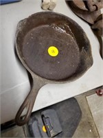 CAST IRON SKILLET