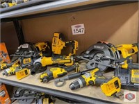 DeWalt Lot of DeWalt tools 8 pcs on the lot