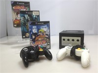 Nintendo gamecube w games and controllers. No