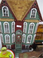 LARGE DOLL HOUSE