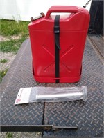Metal 5 Gallon Gas Can with Truck Mount-Brand New