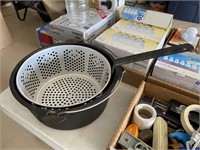 Cast Iron Pot with Frying Basket