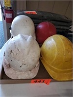 4 CONSTRUCTION HARD HATS