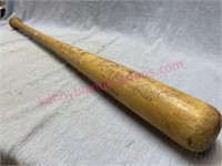 Vintage Henry Aaron bat (Louisville Slugger)