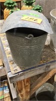 Maple syrup bucket