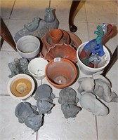 Lot- Flower Pots/Yard Ornaments