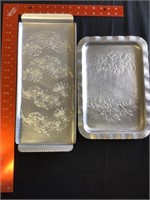 2 unmarked aluminum trays