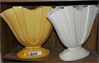 2 USA Vase Planters