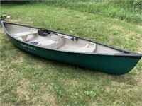 NICE ROGUE RIVER 14 CANOE / WITH TWO PADDLES