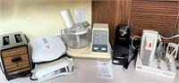 Lot Of Kitchen Appliances