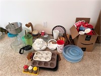 Huge Lot Of Kitchen Items #3!
