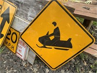 NICE EARLY METAL SNOWMOBILE TRAFFIC SIGN LARGE