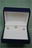 Approx. 6mm cultured pearl pierced earrings set in