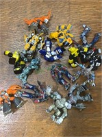 Toy lot - 6 Power Rangers and 9 plastic