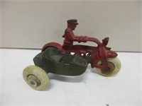 EARLY CAST IRON MOTORCYCLE COP WITH SIDE CAR