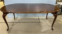 Antique Reproduction Queen Anne Cherry Dining Tabl