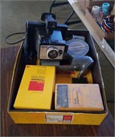 Misc lot w/polaroid camers