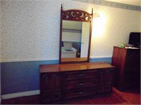 2 DOOR 4 DRAWER DRESSER OAK FINISH WITH MIRROR