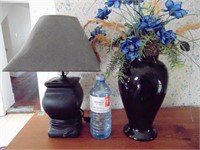 TABLE LAMP AND FLOWER VASE - BLACK