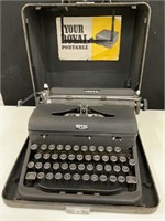 vintage Royal portable typewriter in case