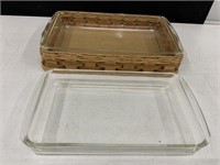 Pyrex dishes and carrier