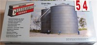 Walthers Cornerstone Grain Bin Model #933-3123