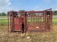 LL-STAMPEDE SALES CATTLE CHUTE