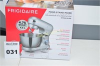 NEW!  FRIGIDAIRE FOOD STAND MIXER