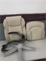 WHITE OFFICE CHAIR