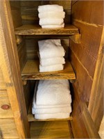 Towels, Rugs & Shower Supplies