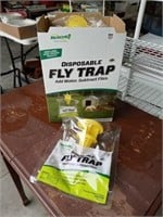BOX OF 10 DISPOSABLE FLY TRAPS