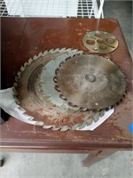 6 SAW BLADES AND METAL DRAWER