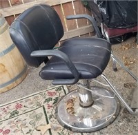 Hydraulic Adjustable Height Salon / Barber Chair