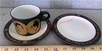 CHARLES & DIANA COMMEMORATIVE CUP & PLATES