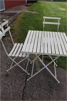 METAL FOLDING TABLE WITH 2 CHAIRS