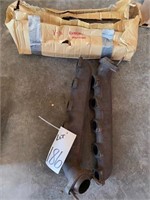 Ford V-10 exhaust manafold-used