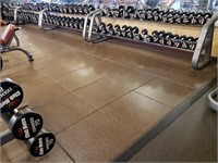 (tile) Rubber Gym Floor; 2'x2'; (684 SF)