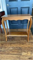 Small Pine table (26 x 10.5 x 27.5)
