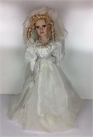 Vintage Bride Doll, exc condition. It Is 21” tall.