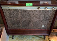 VINTAGE SILVERTONE HI-FI STEREO- TURNS ON