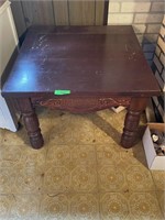 END TABLE 28" X 28"