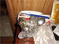 OLD SILVER PLATED SILVERWARE & FULL STAINLESS
