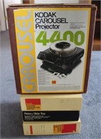 Kodak projector model 4400 w/ 3 boxes slides