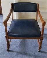 Vintage arm chair