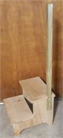 Wood step stool w/ handle